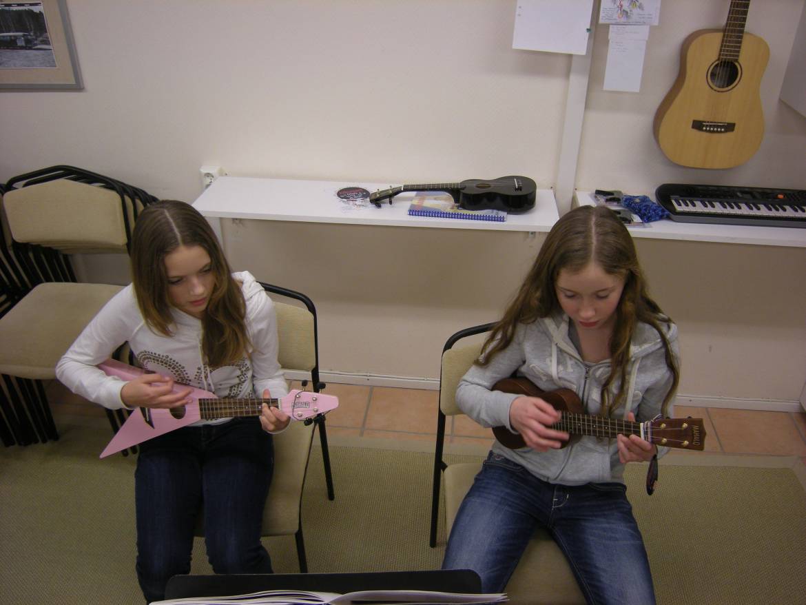 Ukulelekurs-1.jpg